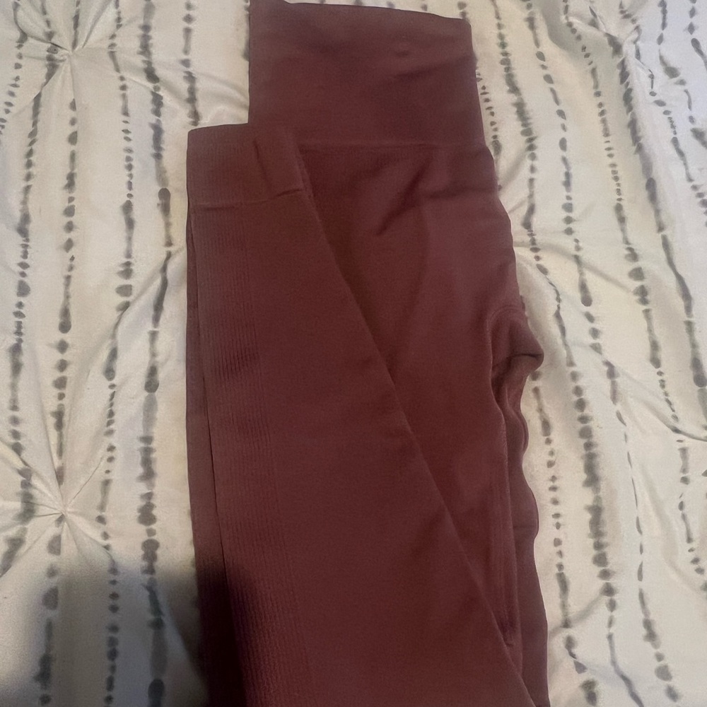 Set active leggings purple pink color. SIZE XS